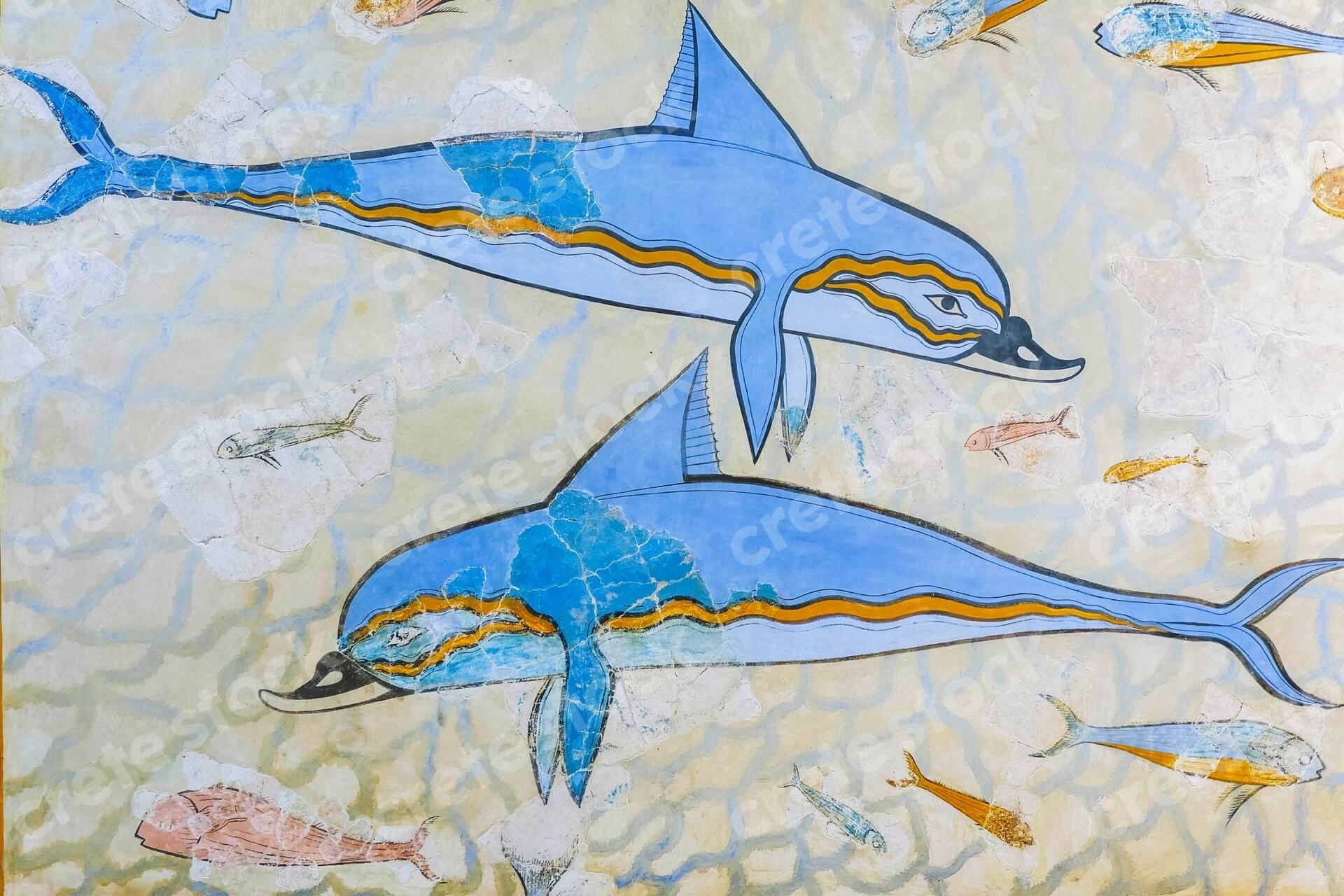 dolphins-fresco-minoan-murals-in-archaeological-museum-of-heraklion