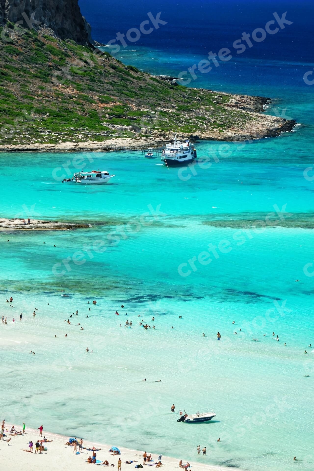 ferry-in-balos-beach-and-lagoon-in-chania