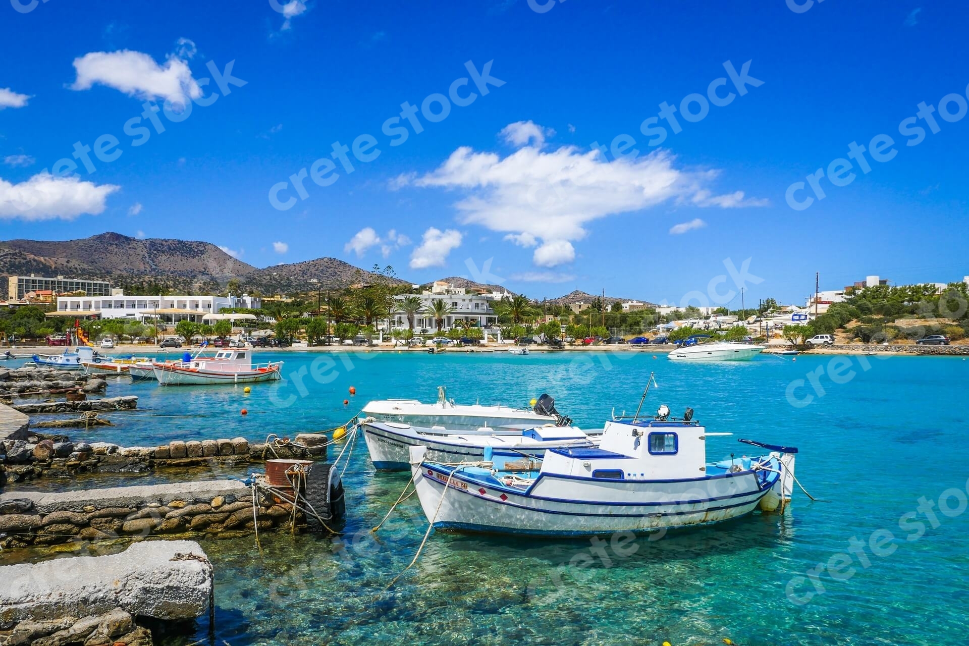 boats-in-elounda-lasithi