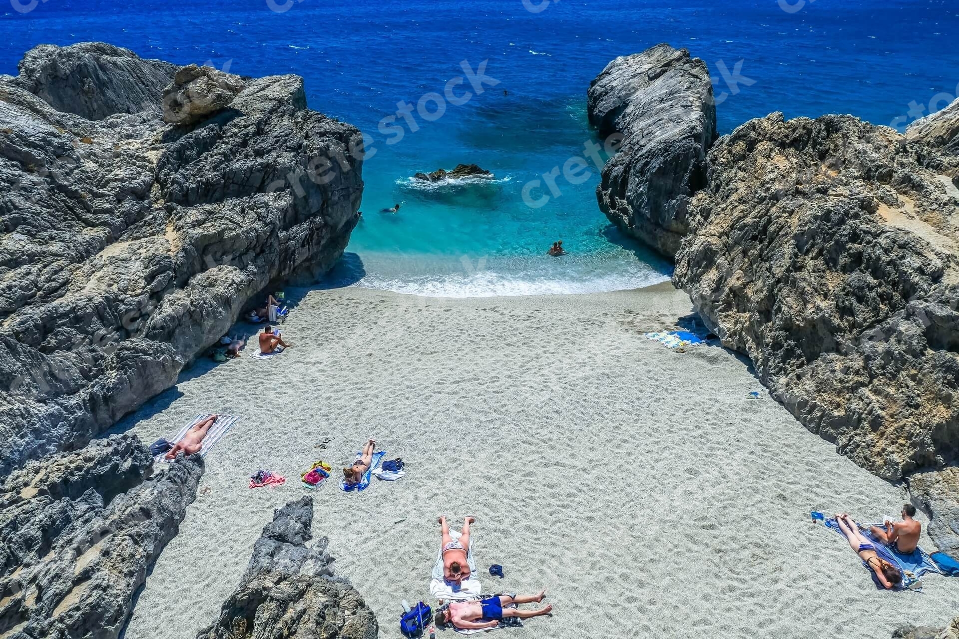 klisidi-beach-in-rethymno