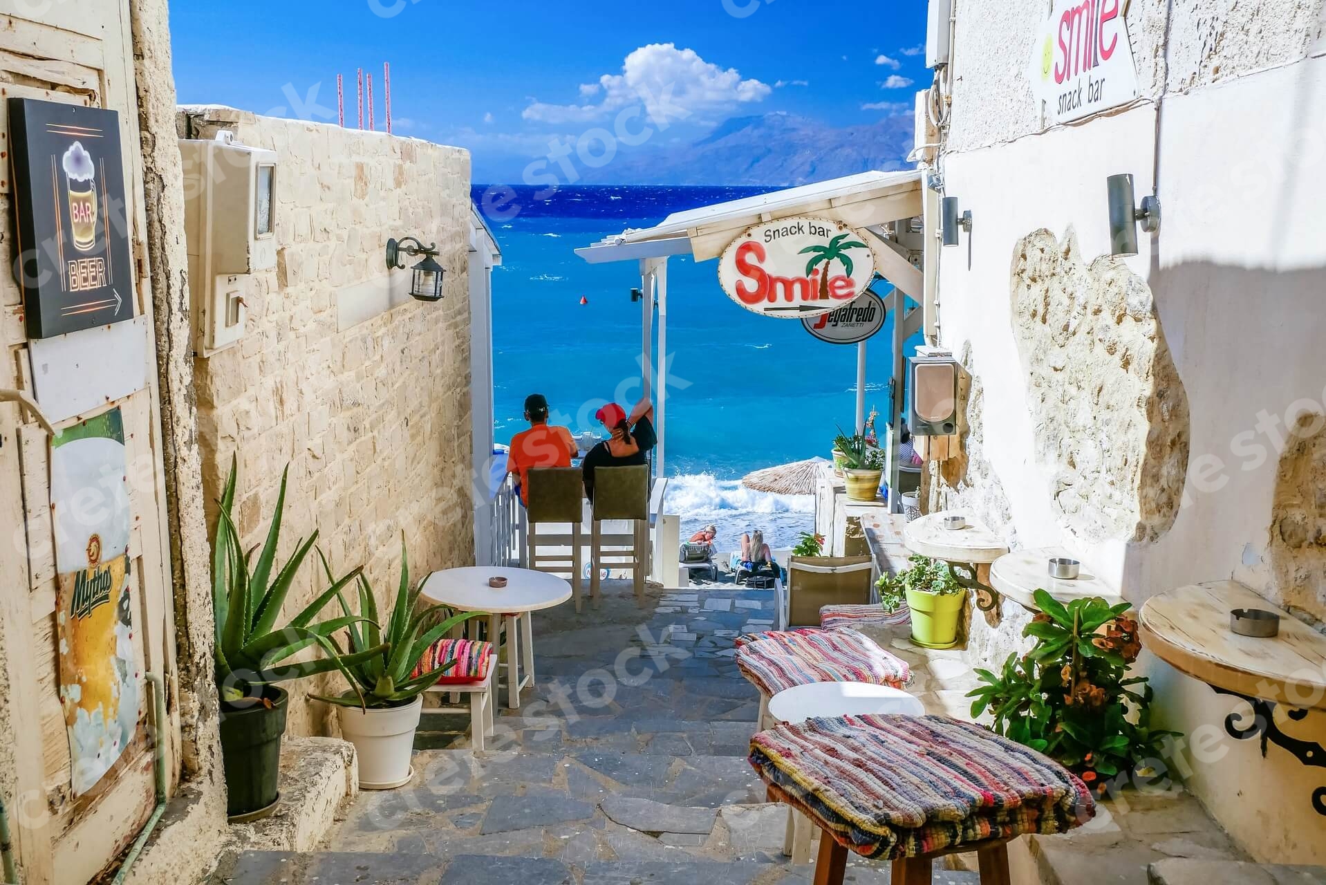 streets-in-matala-village-heraklion