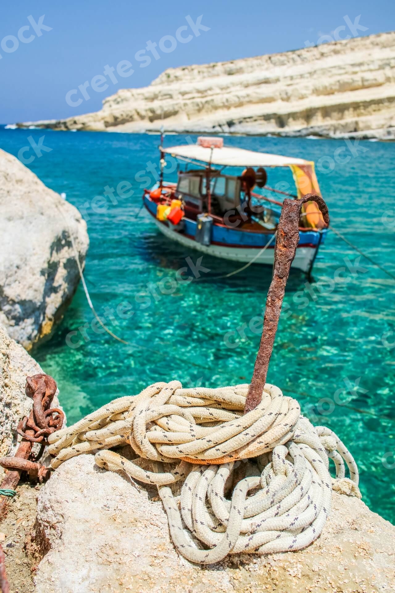 boat-in-matala-village-in-heraklion