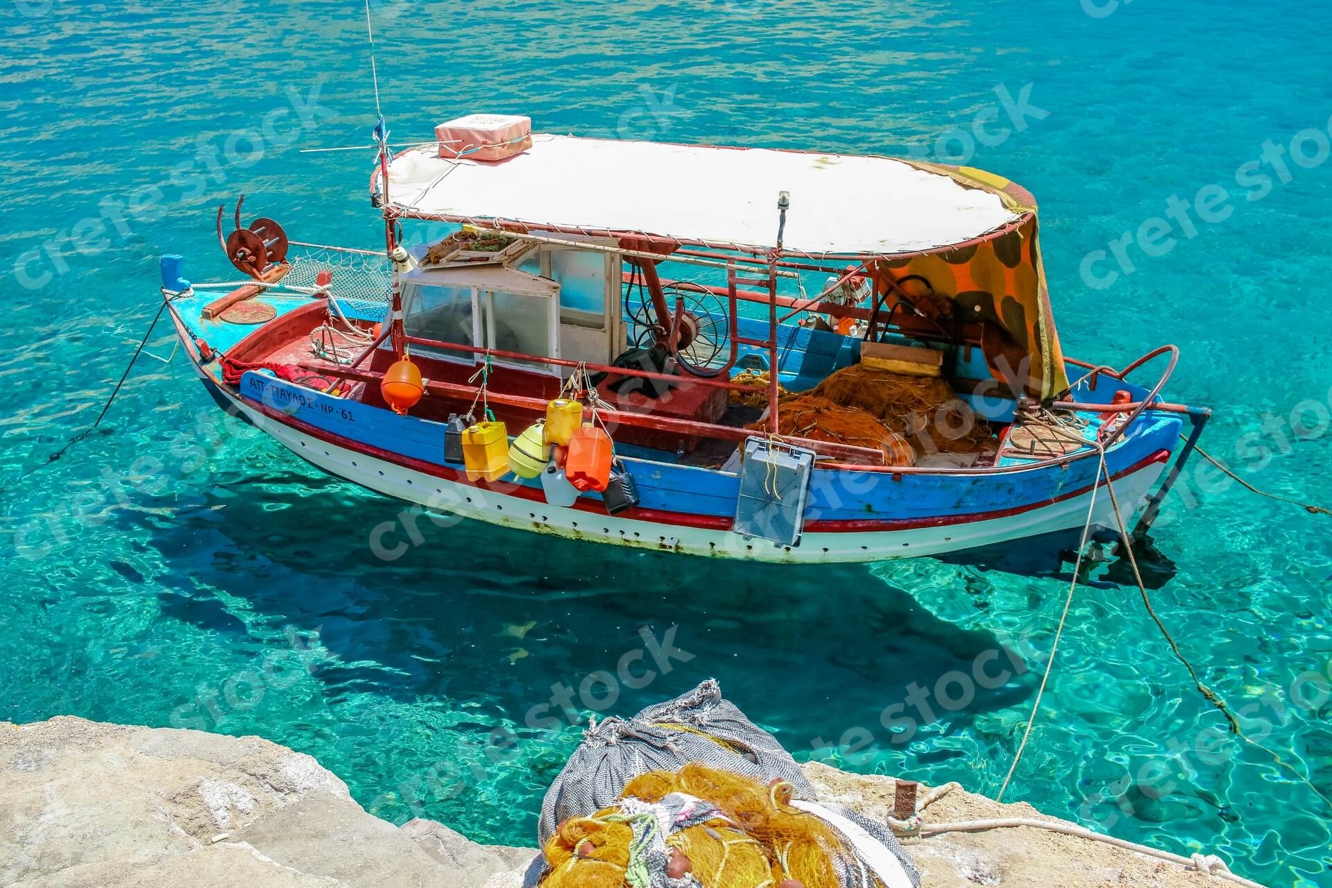 boat-in-matala-village-heraklion