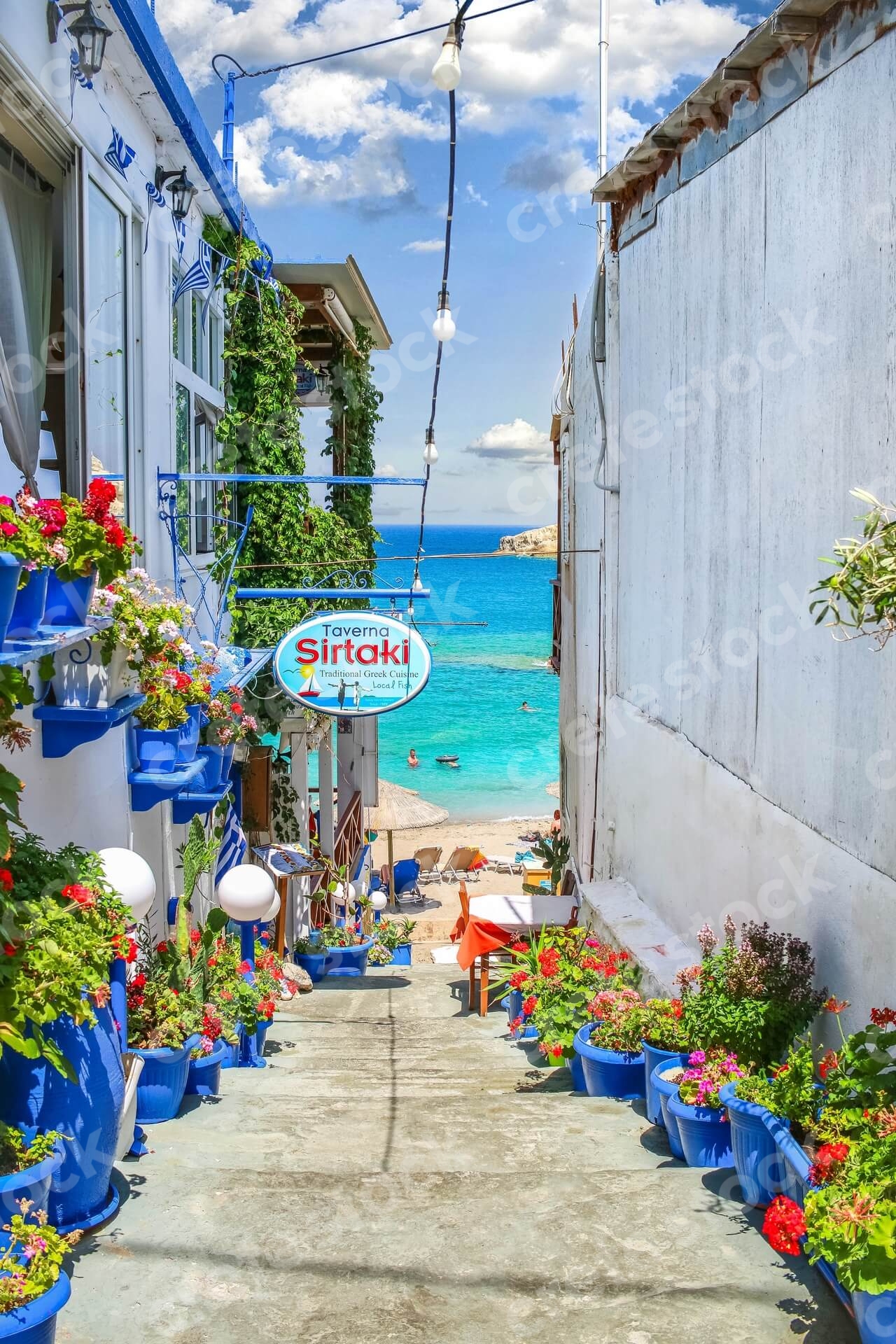 streets-in-matala-village-heraklion