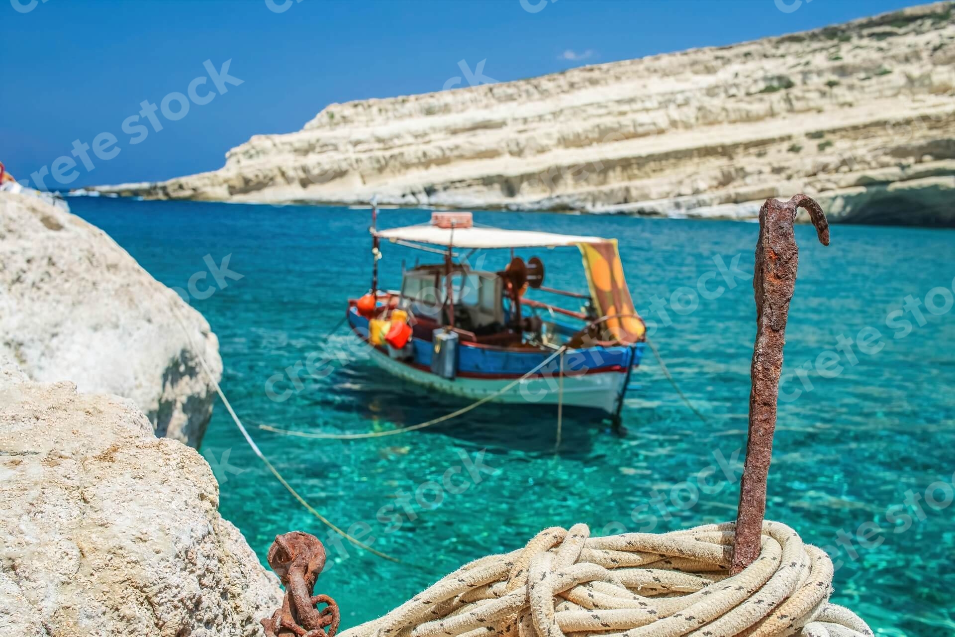 boat-in-matala-village-heraklion