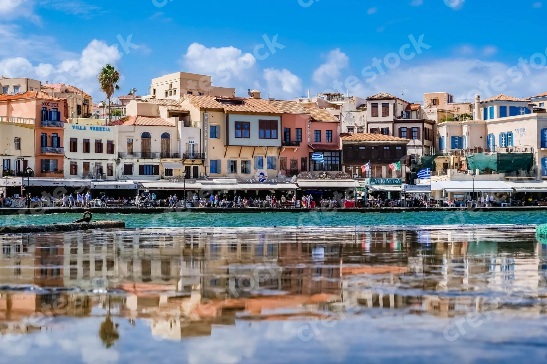 venetian-old-port-in-chania