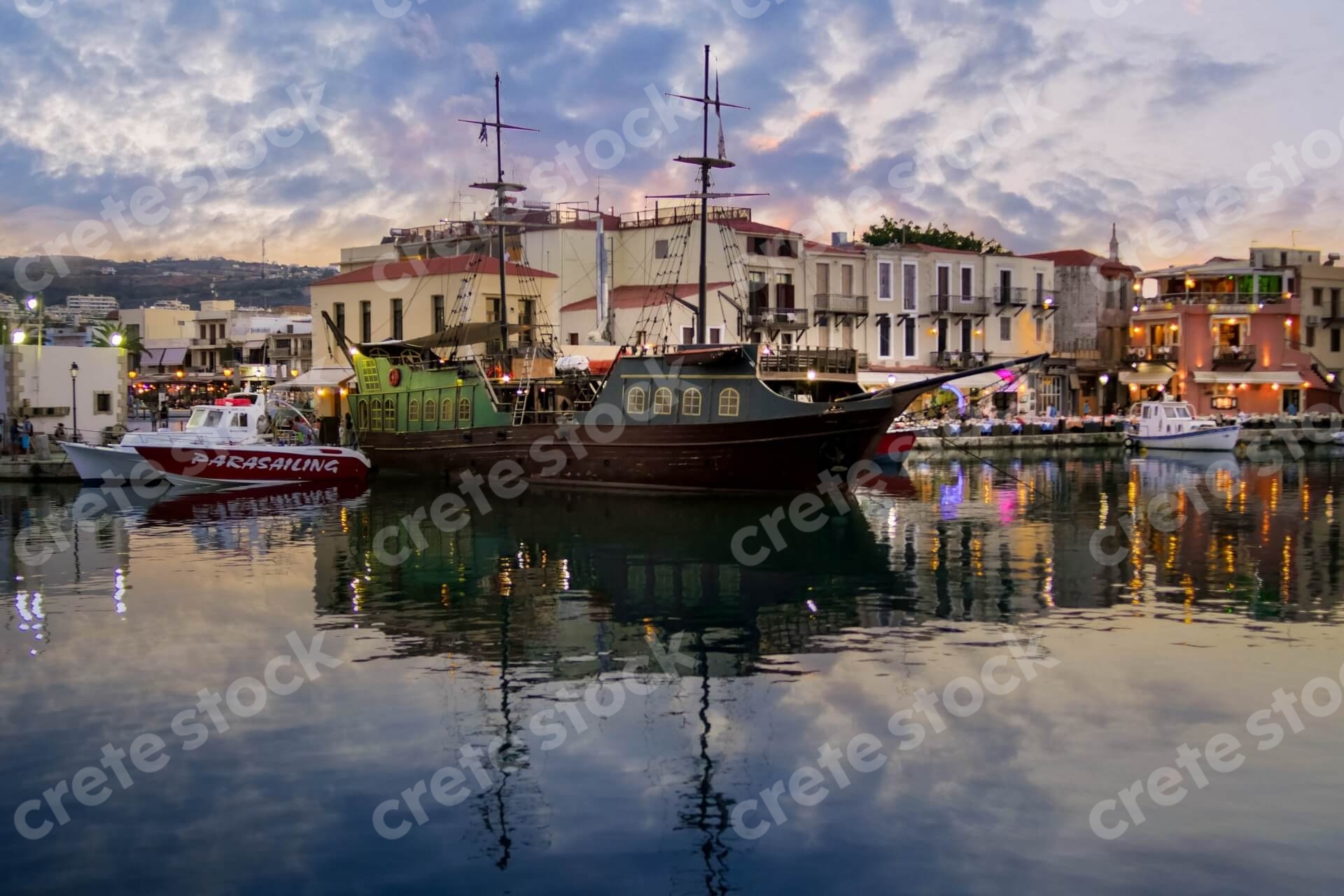 sunset-at-venetian-old-port-in-rethymno