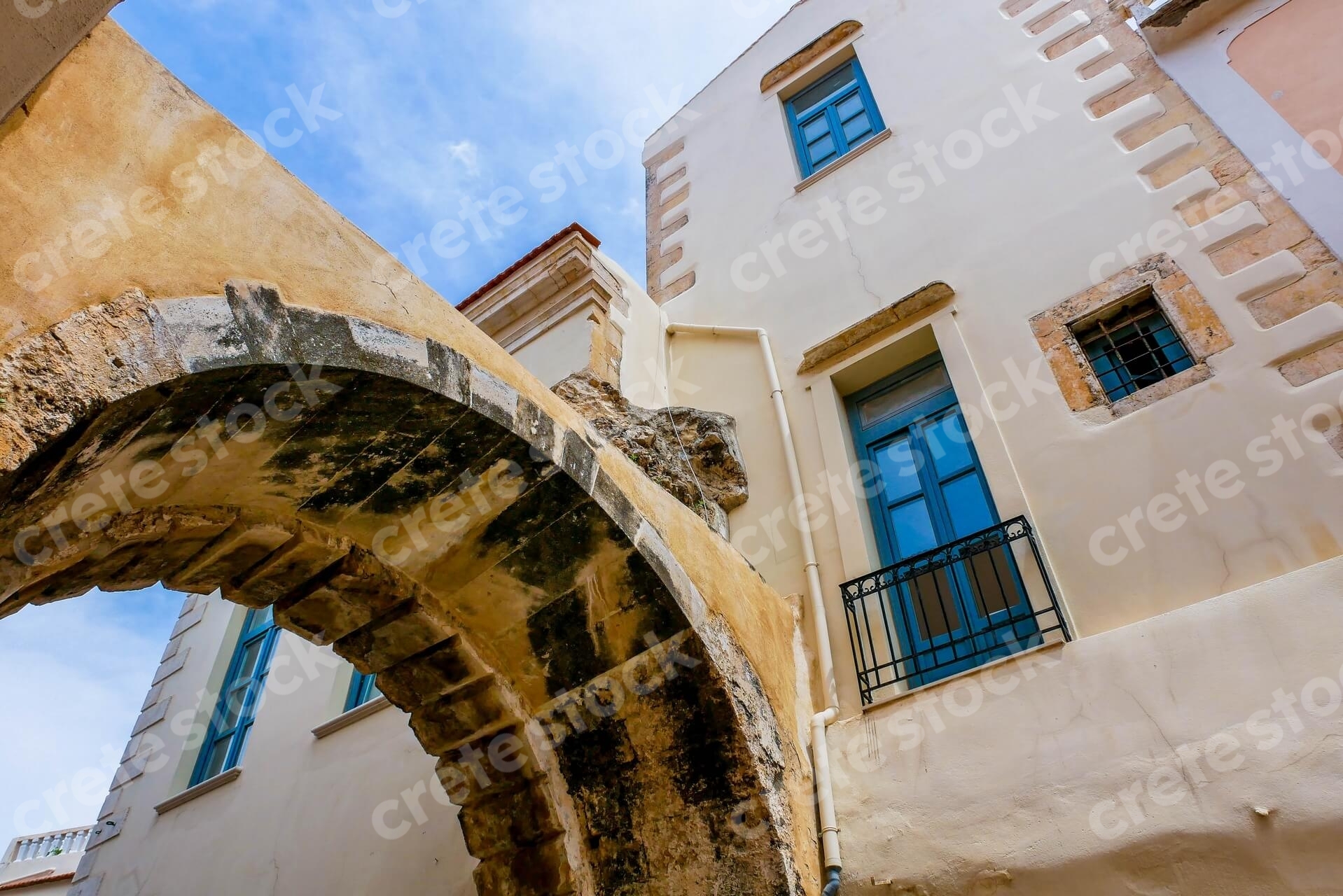 guora-gate-old-town-in-rethymno