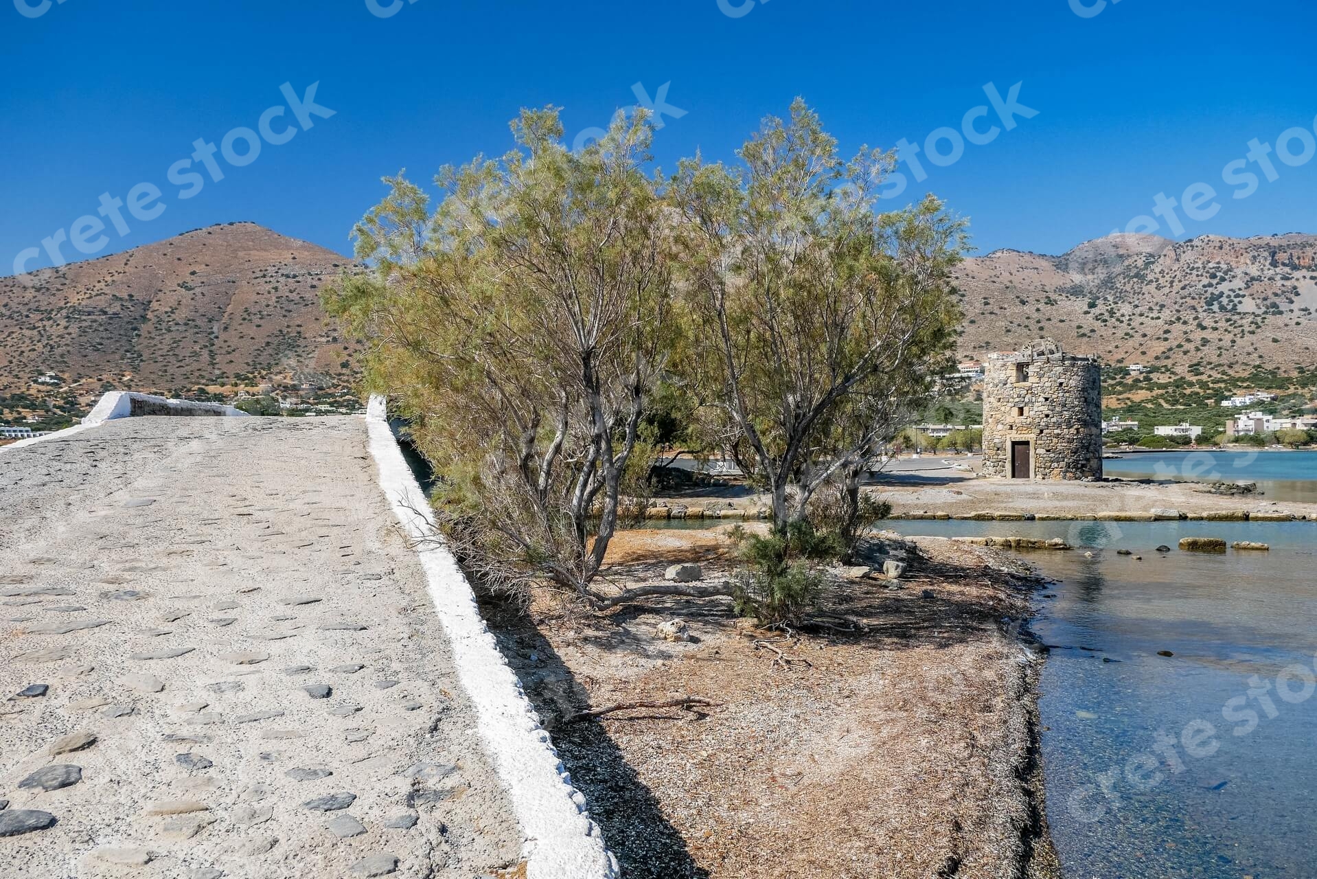 olous-windmills-in-elounda-agios-nikolaos