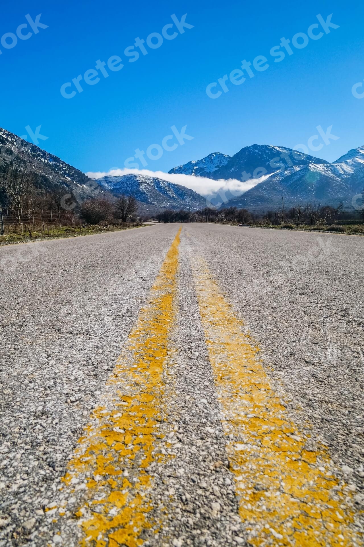 road-to-omalos-mountain-with-snow-in-chania