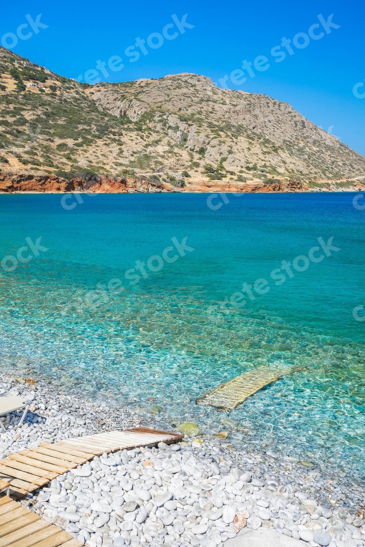 plaka-beach-in-agios-nikolaos-lasithi