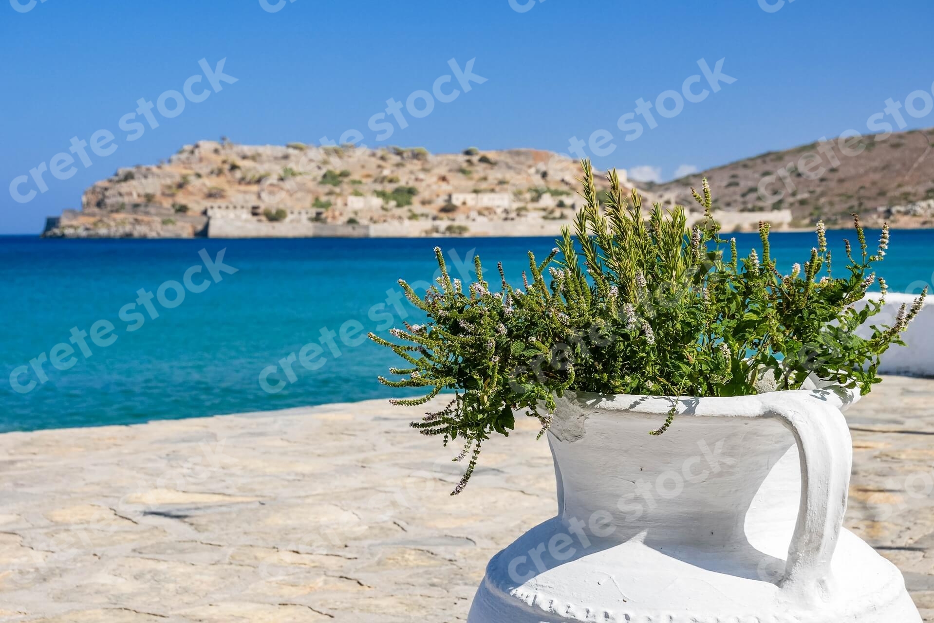 plaka-village-and-spinalonga-island-in-agios-nikolaos-lasithi