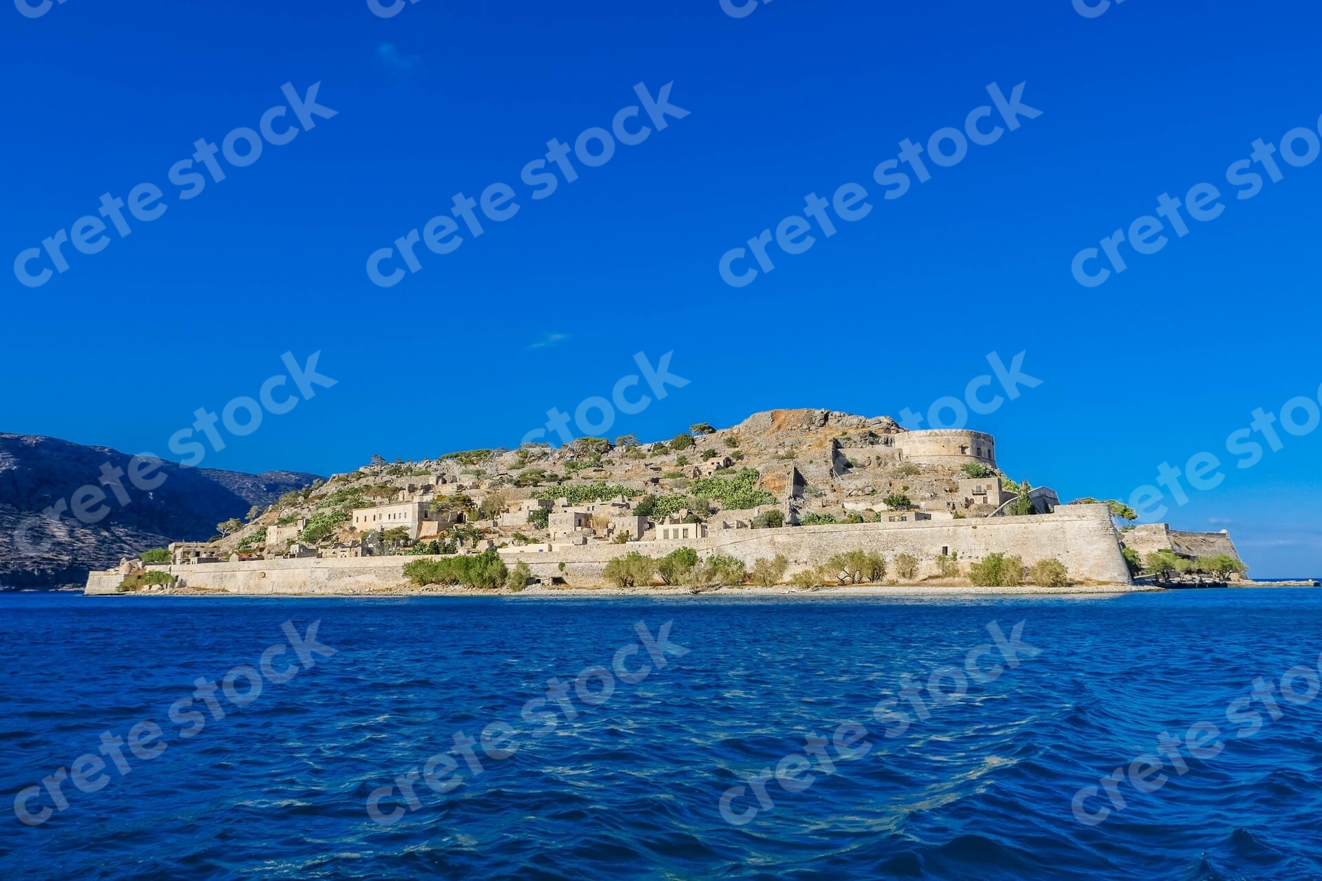 spinalonga-fortress-and-island-elounda-lasithi