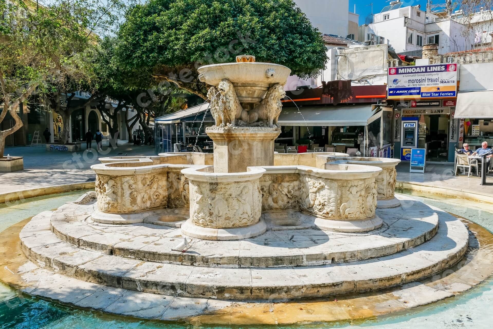 lions-fountain-liontaria-in-heraklion-old-town