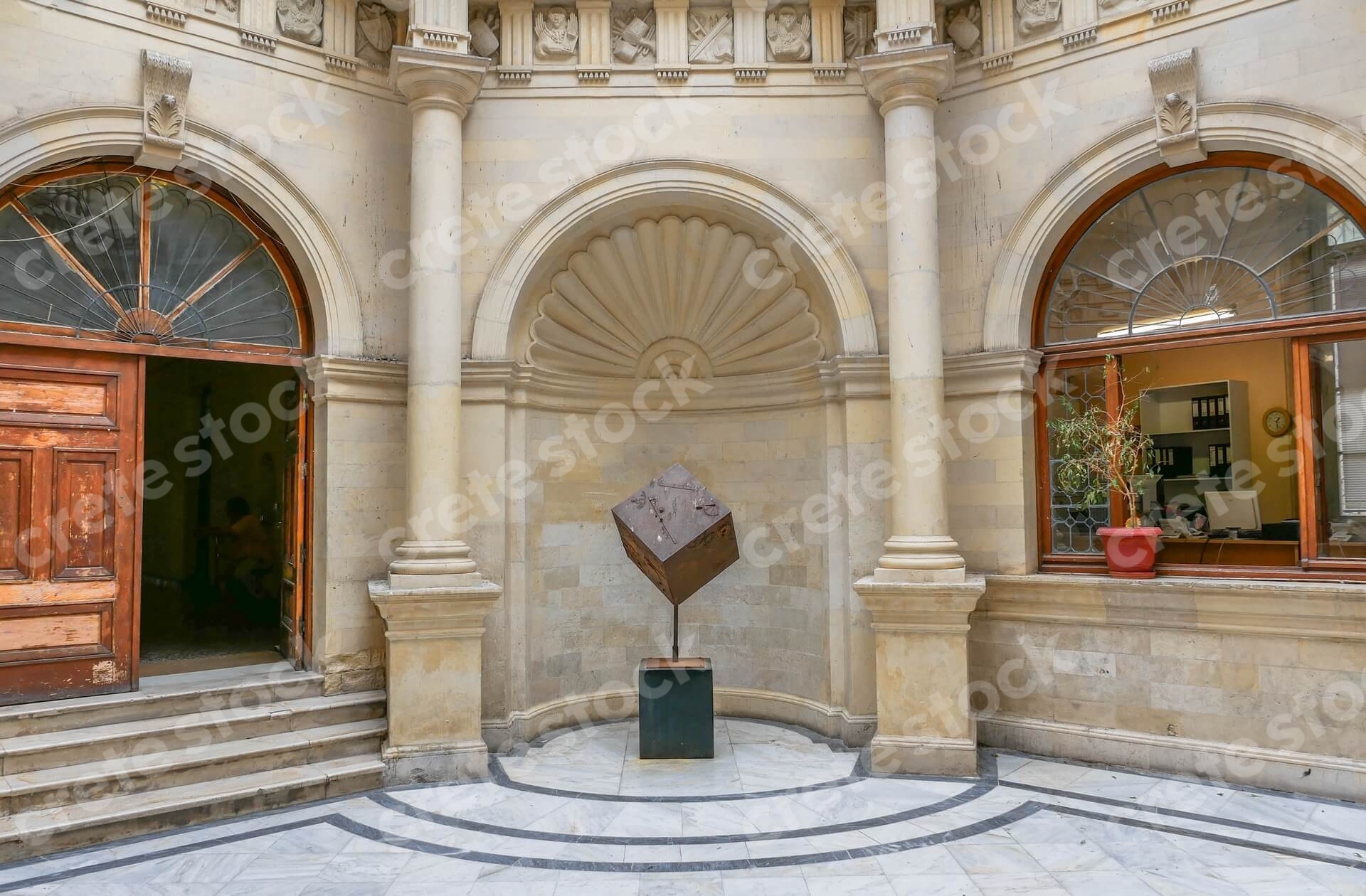 loggia-in-heraklion-old-town