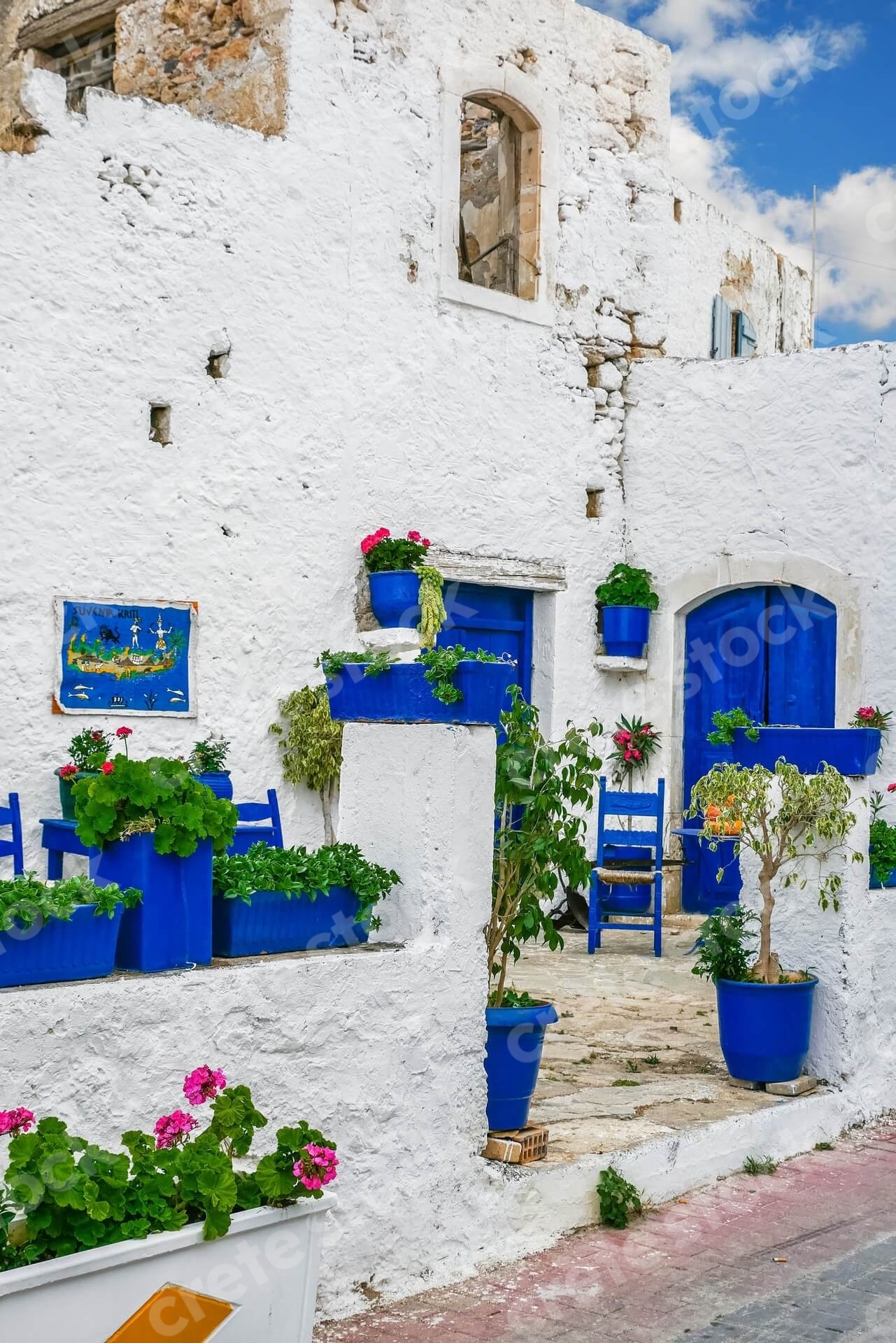 traditional-house-in-piskopiano-village-in-heraklion